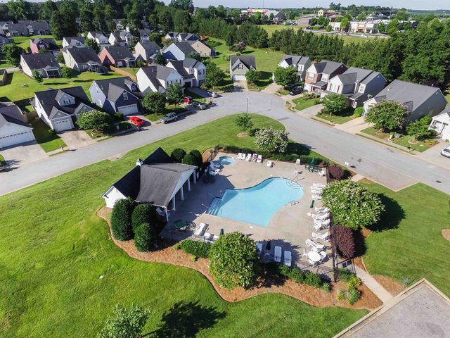 555 Clairidge Drive, Spartanburg, SC 29316