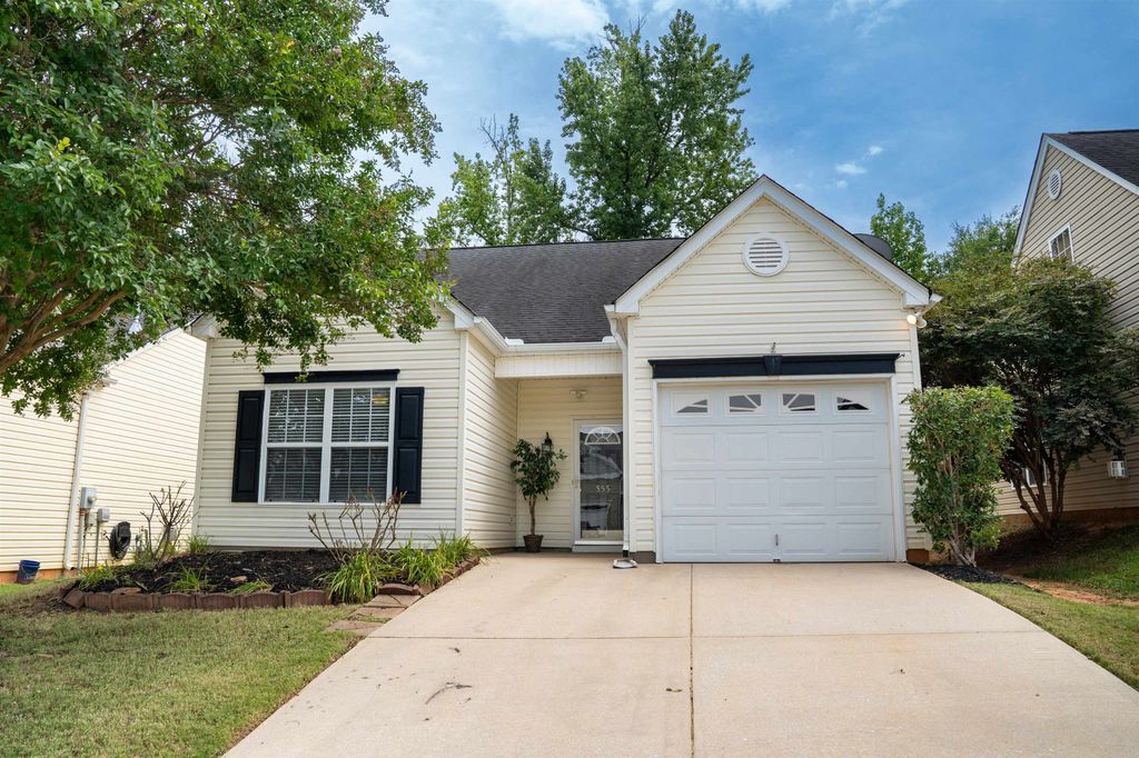 555 Clairidge Drive, Spartanburg, SC 29316