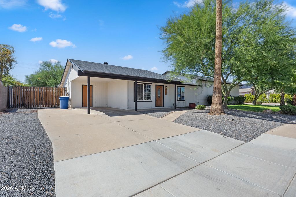 2704 N YUCCA Street, Chandler, AZ 85224 — photo 3