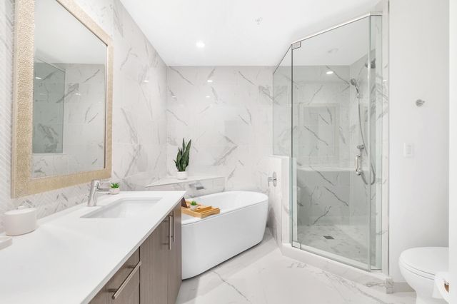 236 SE 5th Avenue 301, Delray Beach, FL 33483