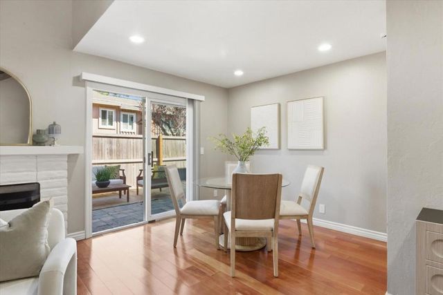 22835 Poplar Grove Square, Cupertino, CA 95014