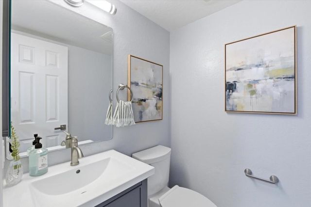 22835 Poplar Grove Square, Cupertino, CA 95014