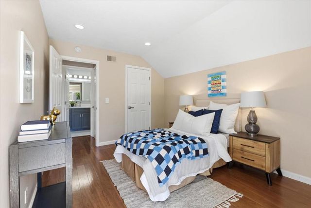 22835 Poplar Grove Square, Cupertino, CA 95014