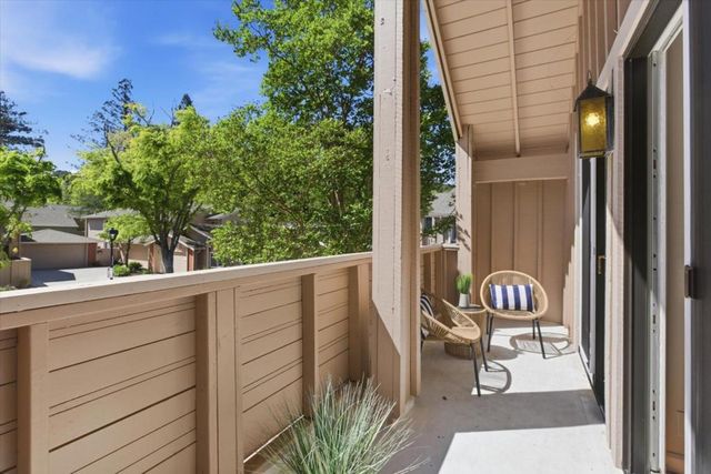 22835 Poplar Grove Square, Cupertino, CA 95014