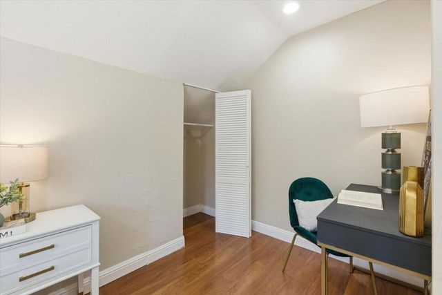 22835 Poplar Grove Square, Cupertino, CA 95014