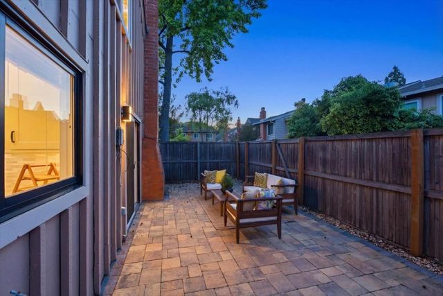 22835 Poplar Grove Square, Cupertino, CA 95014