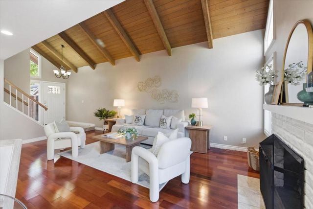 22835 Poplar Grove Square, Cupertino, CA 95014