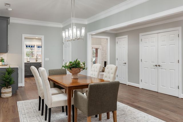 21 Oliver Court, Signal Mountain, TN 37377