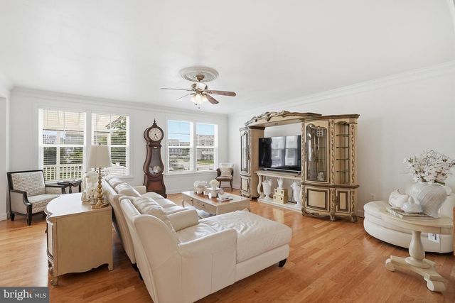 8800 OLD DOMINION HUNT CIR, Manassas, VA 20110