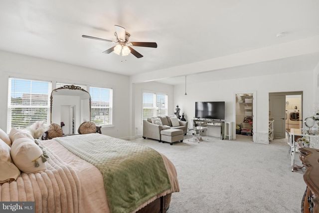 8800 OLD DOMINION HUNT CIR, Manassas, VA 20110