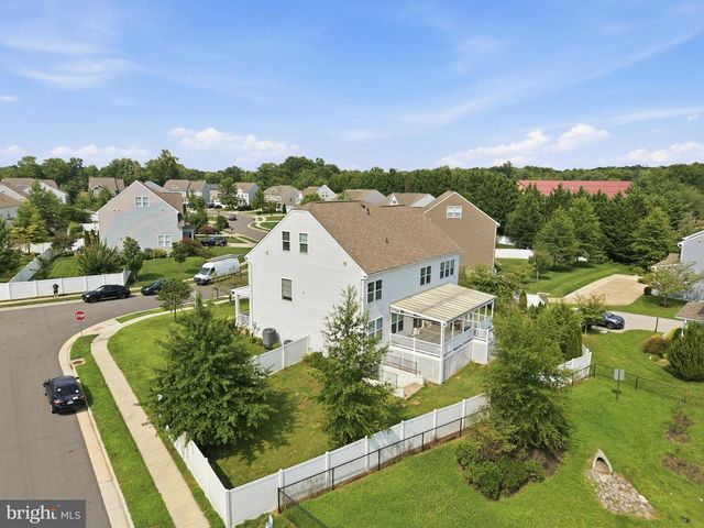 8800 OLD DOMINION HUNT CIR, Manassas, VA 20110