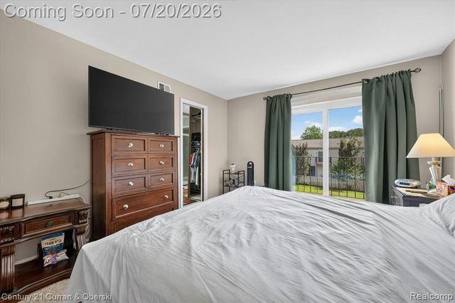24435 Bashian Drive, Novi, MI 48375