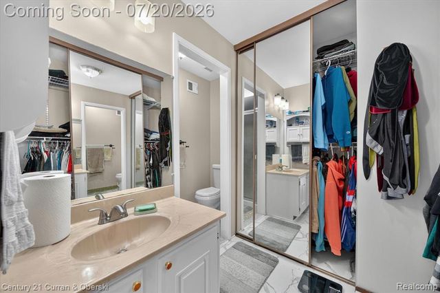 24435 Bashian Drive, Novi, MI 48375