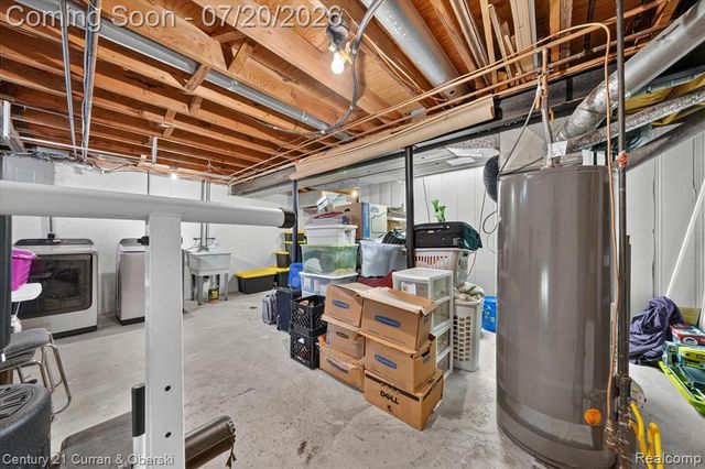 24435 Bashian Drive, Novi, MI 48375