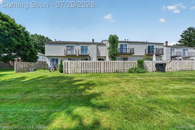 24435 Bashian Drive, Novi, MI 48375