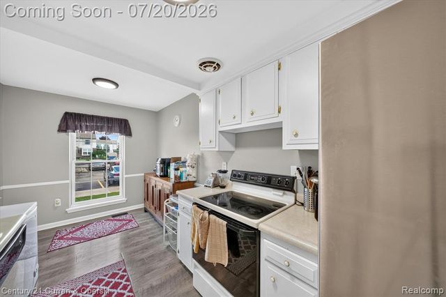 24435 Bashian Drive, Novi, MI 48375