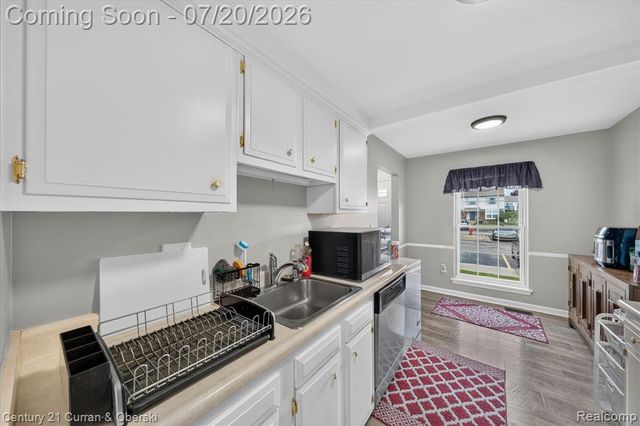 24435 Bashian Drive, Novi, MI 48375