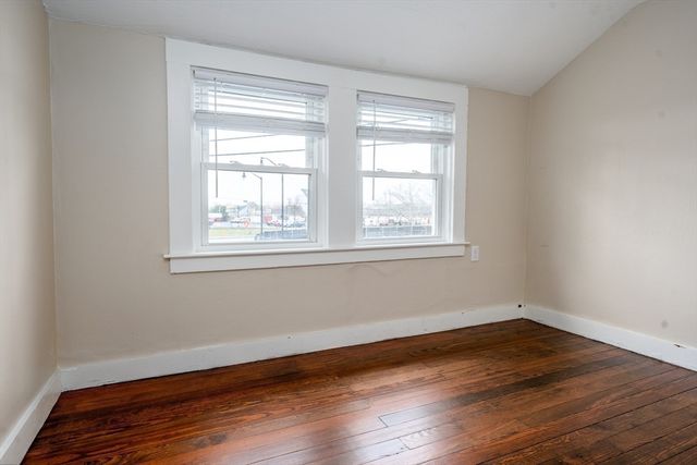 84 Bearses Way, Barnstable, MA 02601