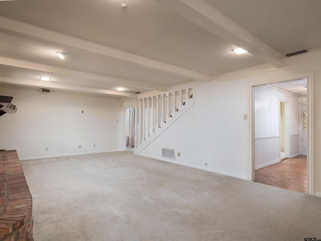 926 Meadowbrook DR, Jacksonville, TX 75766