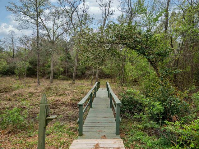 926 Meadowbrook DR, Jacksonville, TX 75766