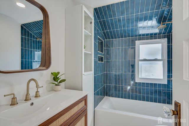 78 Lawrence Avenue, Highland Park, NJ 08904