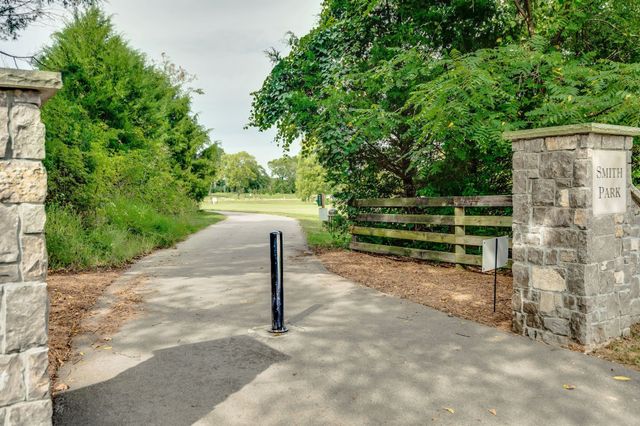 127 Pennystone Cir, Franklin, TN 37067