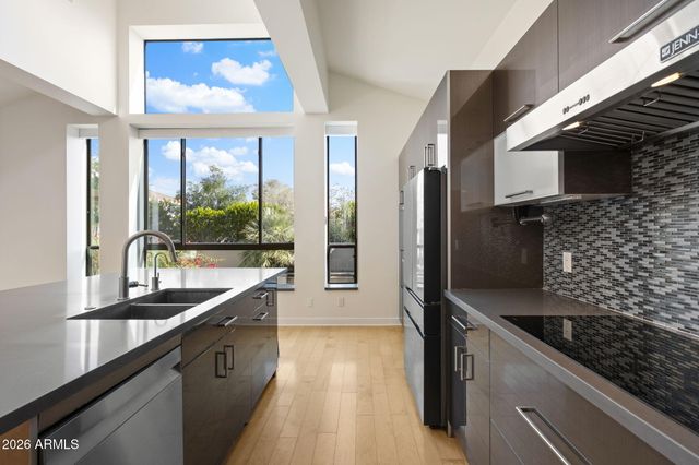 9433 S STANLEY Place, Tempe, AZ 85284