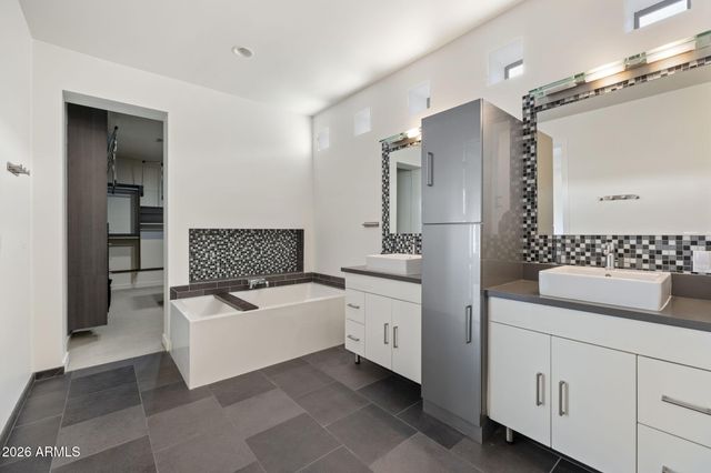 9433 S STANLEY Place, Tempe, AZ 85284