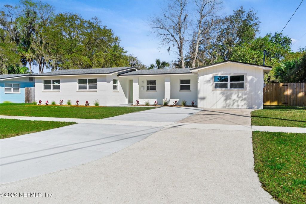 2477 MONTREAL Street, Jacksonville, FL 32233