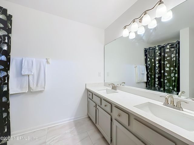 13715 RICHMOND PARK Drive N 105, Jacksonville, FL 32224