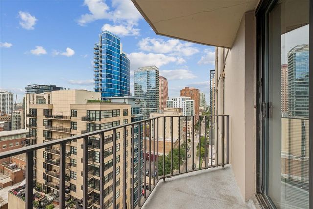 70 W HURON Street 1505, Chicago, IL 60654