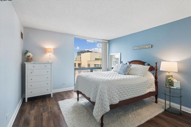 70 W HURON Street 1505, Chicago, IL 60654