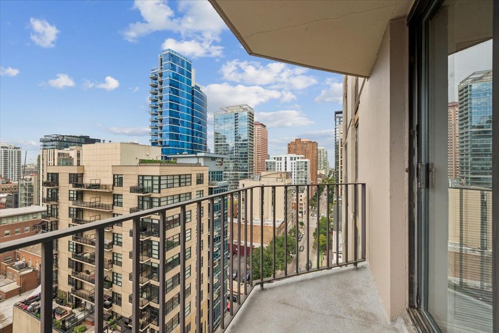 70 W HURON Street 1505, Chicago, IL 60654 — photo 5