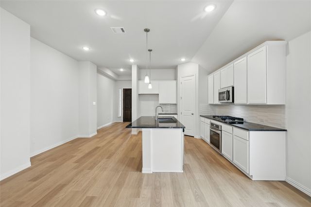 4352 Biddle Street, Midlothian, TX 76065