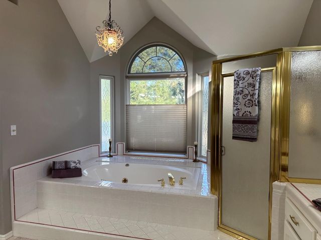 10250 N Quail Run Drive, Fresno, CA 93730