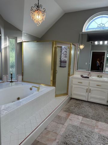 10250 N Quail Run Drive, Fresno, CA 93730