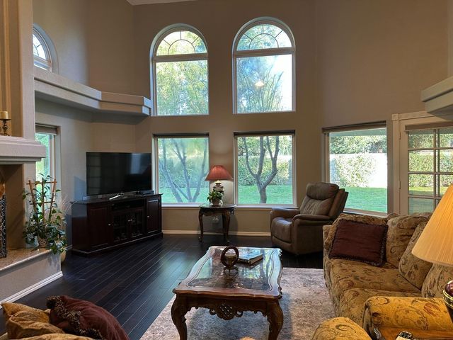 10250 N Quail Run Drive, Fresno, CA 93730