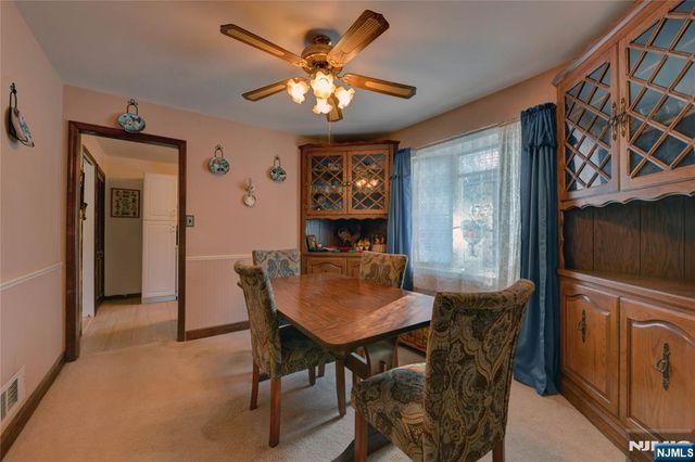 17 Garden Place, Pequannock Township, NJ 07444