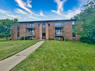 505 COLUMBIA DR J, Columbia, MO 65201