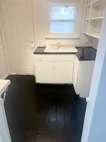 2438 Wyoming Avenue, Wyoming, MI 49519