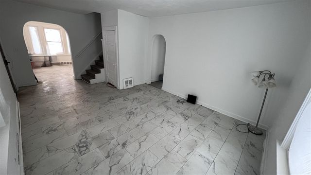 2438 Wyoming Avenue, Wyoming, MI 49519