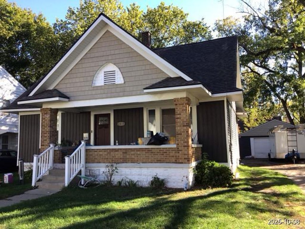 2438 Wyoming Avenue, Wyoming, MI 49519