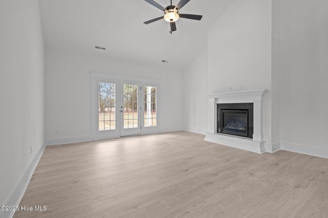 265 Twisted Pine Drive, Aberdeen, NC 28315