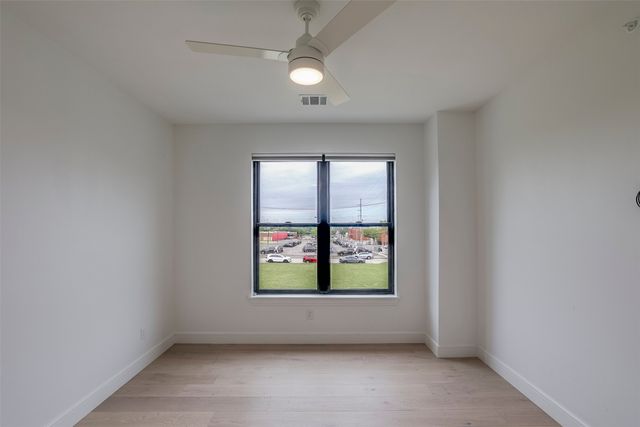 309 W Daggett Avenue 205, Fort Worth, TX 76104