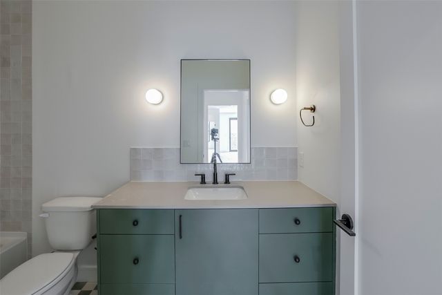 309 W Daggett Avenue 205, Fort Worth, TX 76104