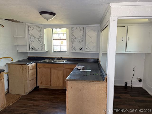 629 E Broadway, Ardmore, OK 73401