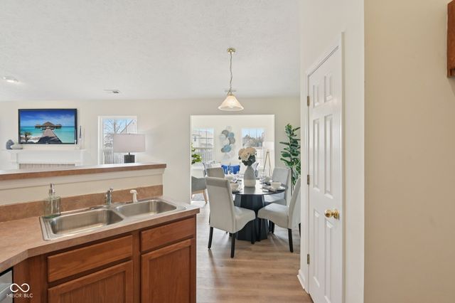 45 W Clear Lake Lane, Westfield, IN 46074