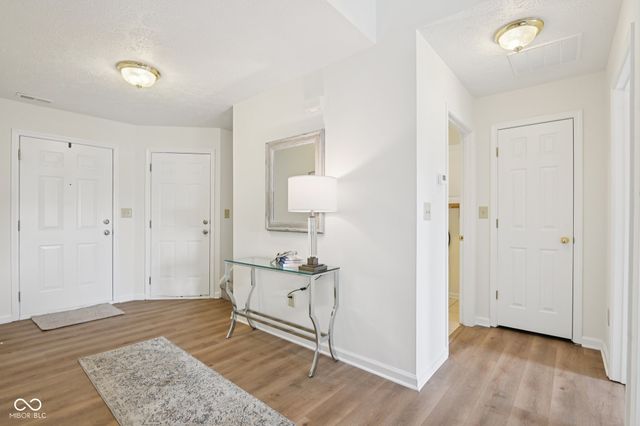 45 W Clear Lake Lane, Westfield, IN 46074