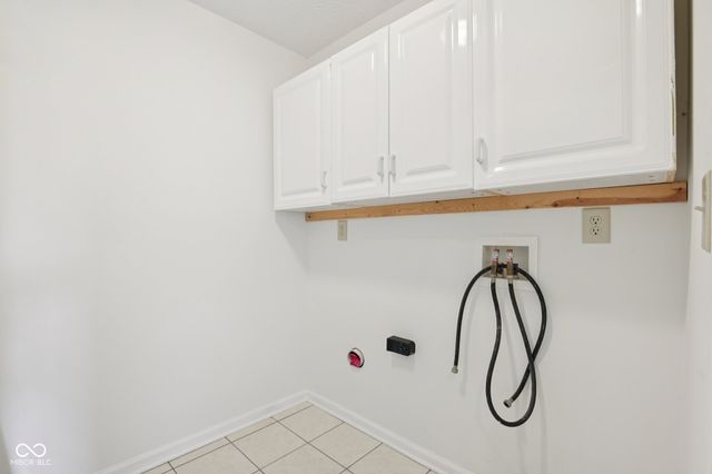 45 W Clear Lake Lane, Westfield, IN 46074