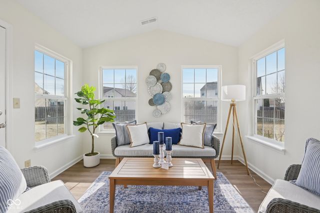 45 W Clear Lake Lane, Westfield, IN 46074